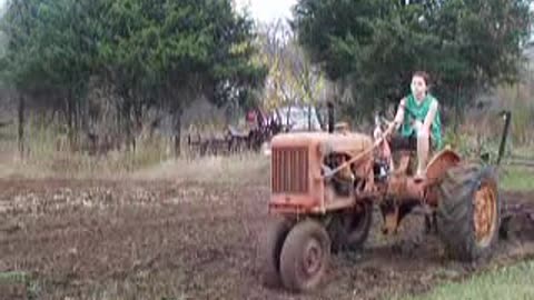 1952 Allis CA working in our Garden