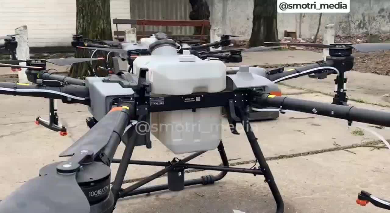 UAV with liquid containers