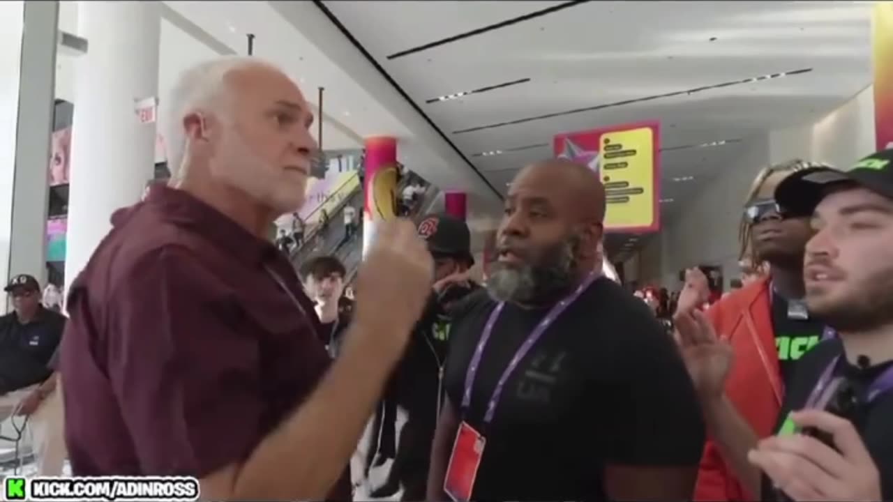 Adin Ross gets kicked out of TwitchCon while wearing full Kick gear