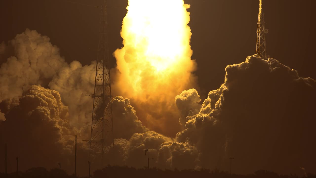 Slow Motion Lift off NASA Artemis.