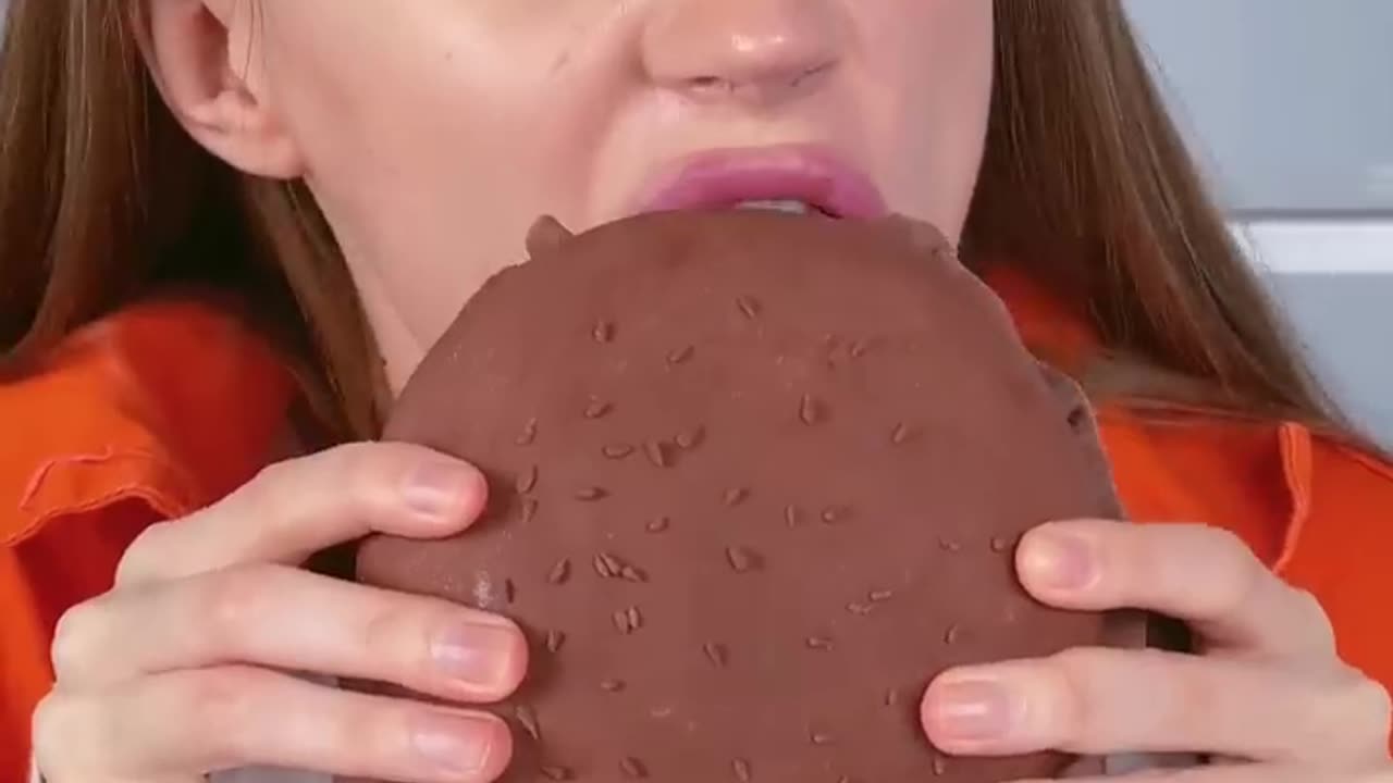 Comida real vs Comida de chocolate