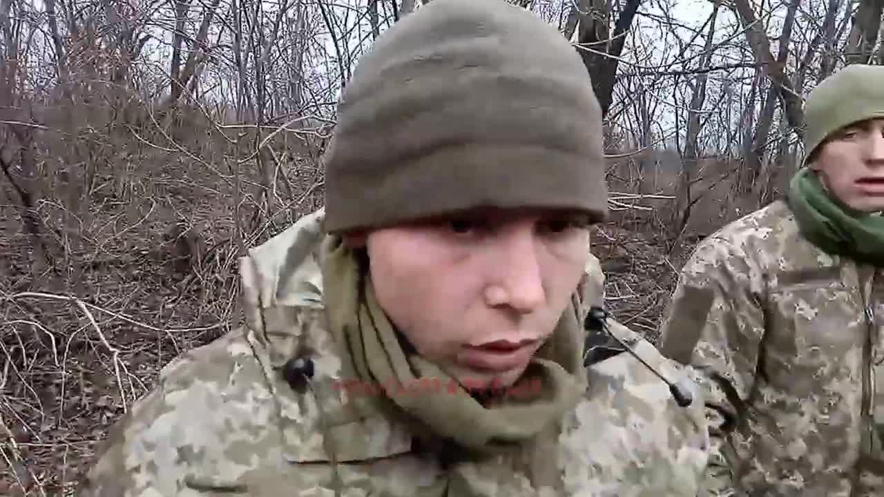 DPR fighters captured a group of Ukrainian soldiers in Volnovakha