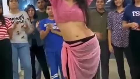 Most popular video by #movethedancespace |Manohari Medhavi mishra choreography| #bellydance #shorts