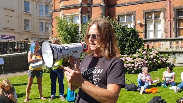 SCARBOROUGH PROTEST "WALK FOR FREEDOM" 28th AUGUST 2021 SUN, SEA, SAND AND ICECREAM DEMO...!