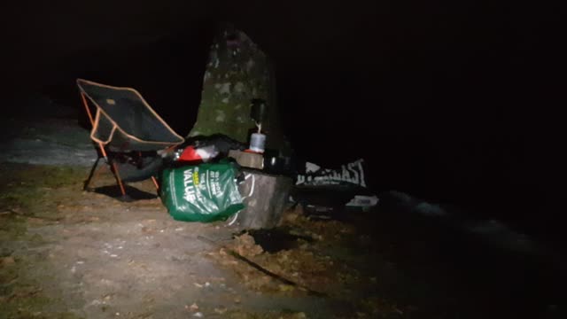 tarp Setup. riverside camping 15th Dec 2022