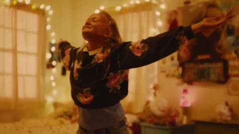Zara Larsson -End of Time(Official music video)