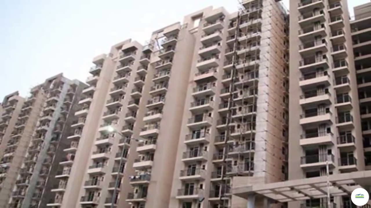 Gaur City 5th Avenue 2/3 BHK Flats Noida Extension