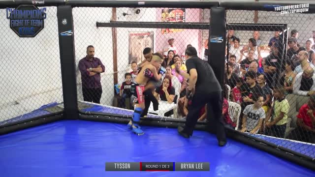 [MMA Kids] Tayson vs Bryan Lee - Champions Fight Kids