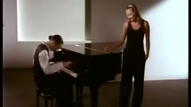 Whigfield - Close To You