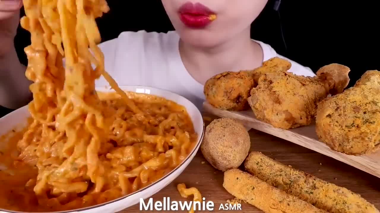 ASMR MUKBANG|CHEESY CARBO FIRE NOODLES, CHICKEN, CHEESE BALL, CHEESE STICK 까르보불닭 뿌링클 EATING SOUNDS먹방