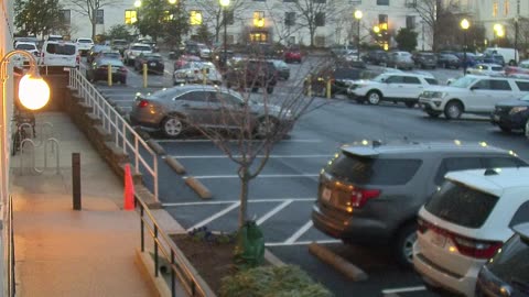 1671HQOB01NorthwestWalkway_2021-01-05_16h58min07s043ms.mp4