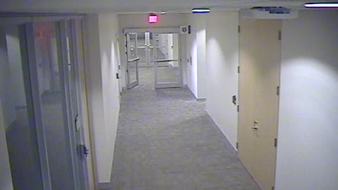 8444OHOB06WestCorridor_2021-01-06_00h57min25s267ms.mp4