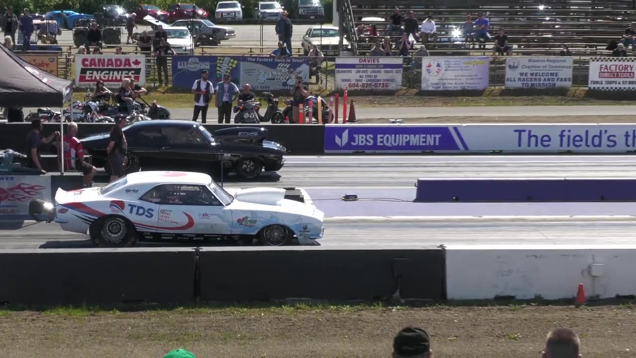 Very loud 2000 hp cars - doorslammers drag racing