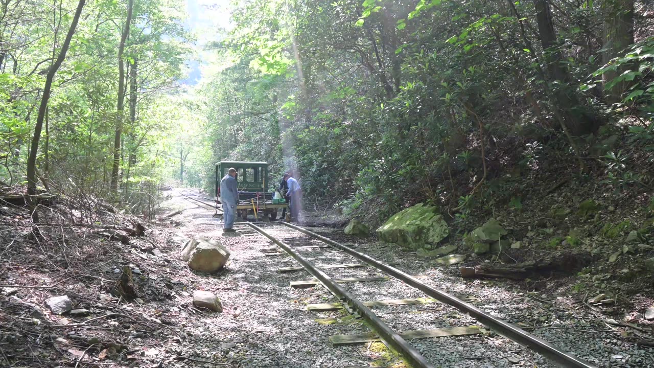 Doe River Gorge Railroad Summer Labor 2023 X100 6-4-6-10