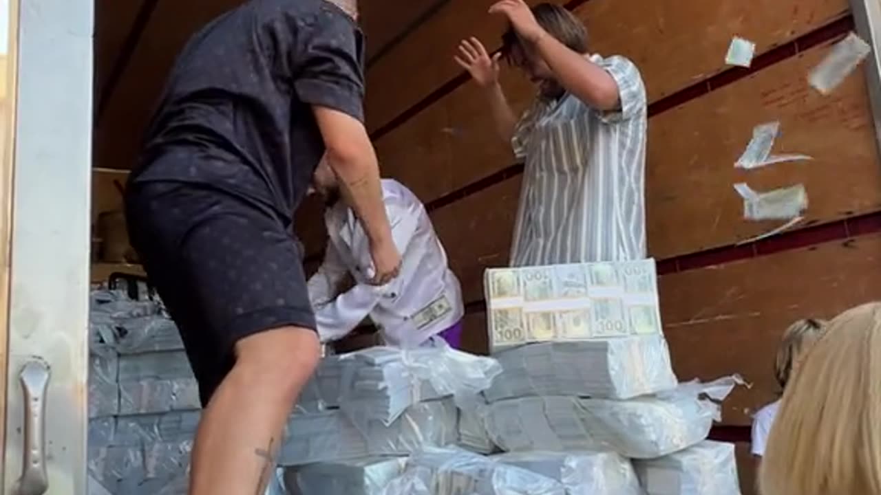 Rich man all world