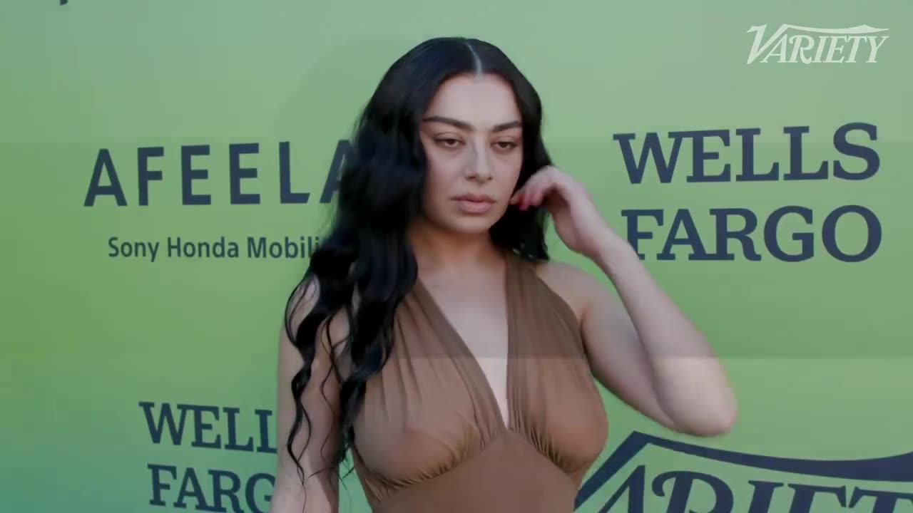 Charli xcx stuns at the @Variety Hitmakers event today in Los Angeles 💚