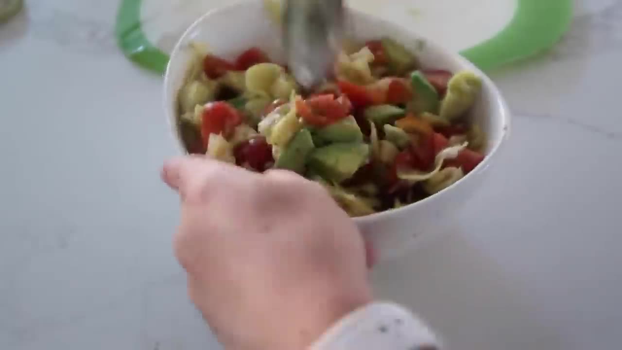 3 ingredient avocado salad recipe