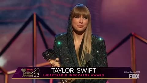 Taylor Swift (BIDEN'S PET CHICKEN) Innovator Award | 2023 iHeartRadio Music Awards