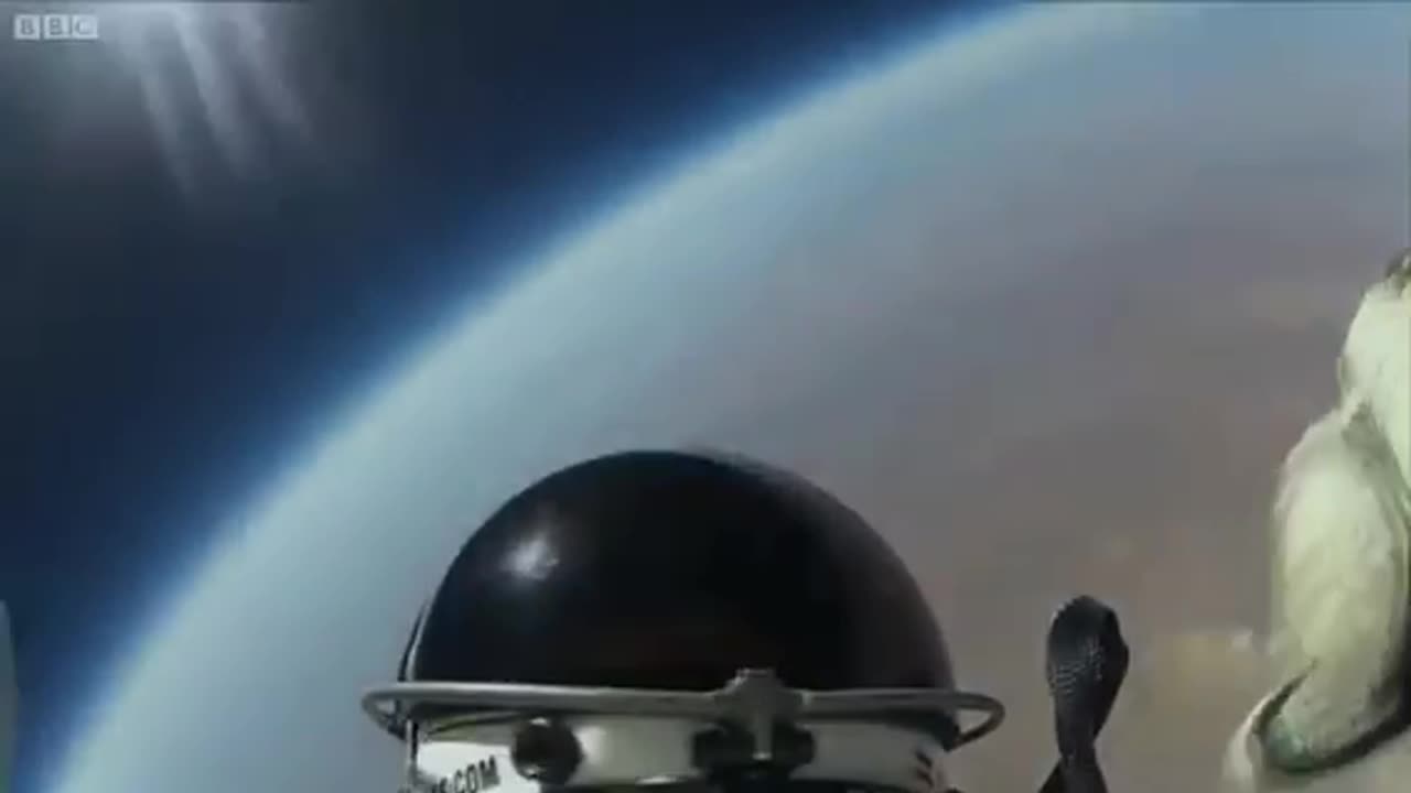 An astronot jump from space 🤯unbelievable 🔥