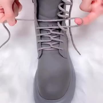 Trending video of the shoelace