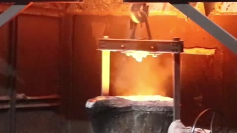 The loss of melting aluminum in an IF furnace is smaller than that of a power frequency furnace.