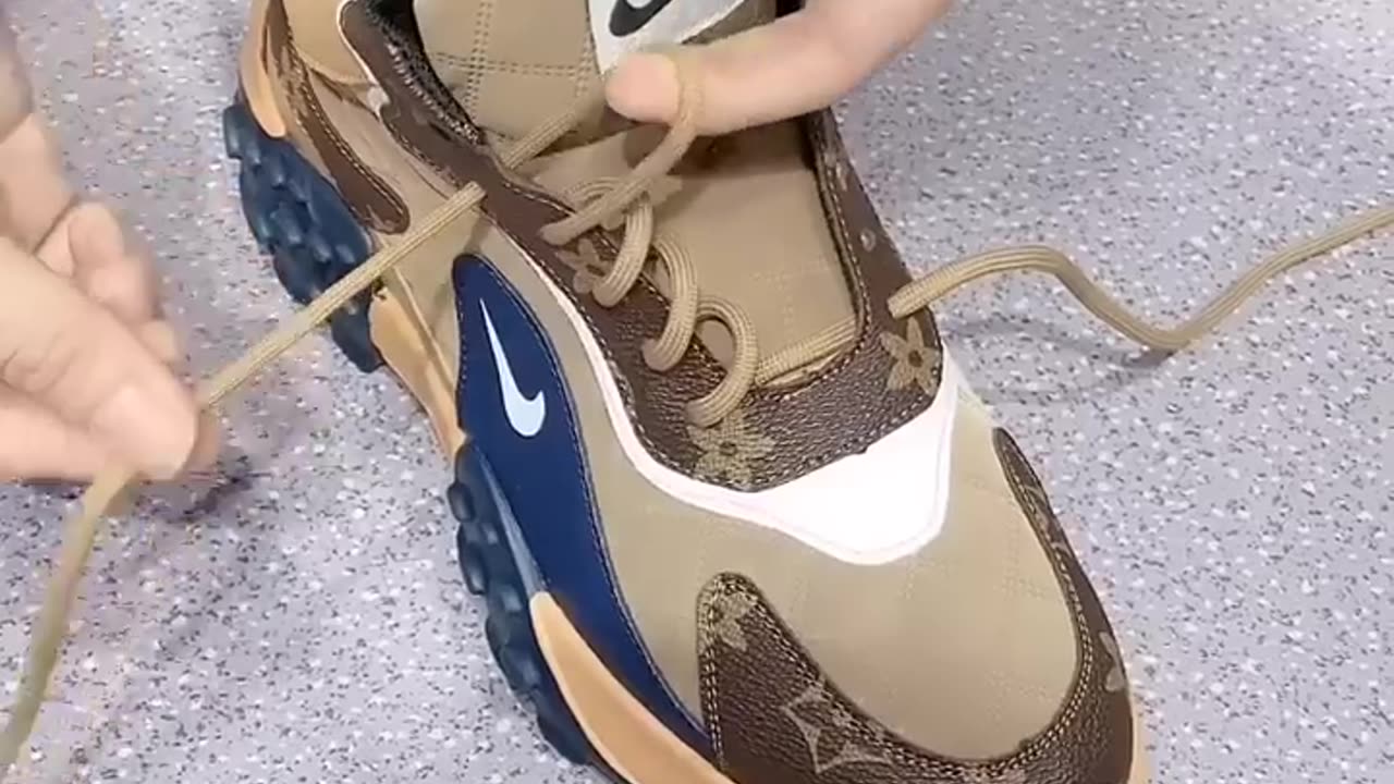 Symple lays trick