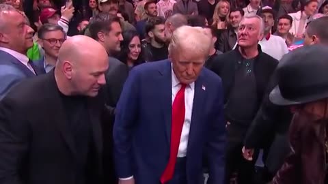 🇺🇸 President-elect Donald Trump arrives at Madison Square Garden alongside Elon Musk #UFC309