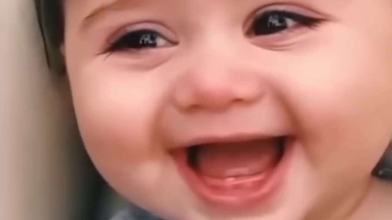 Cute Baby smiling😍😍