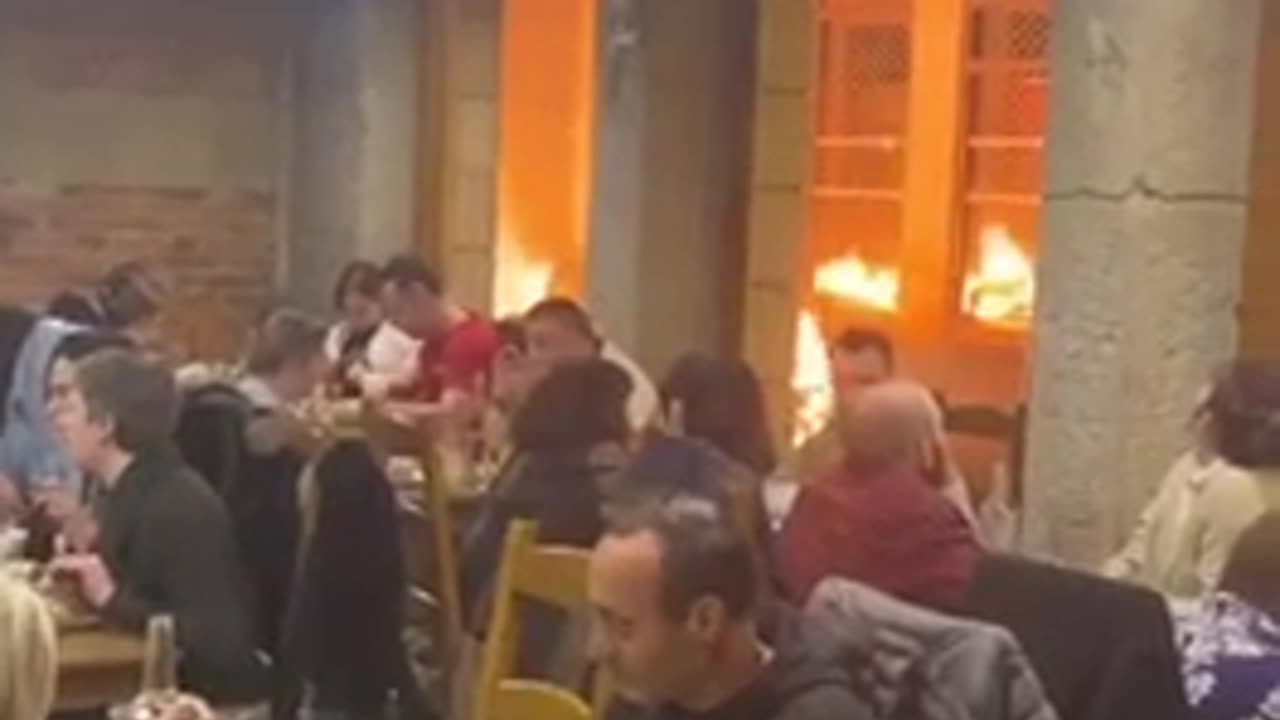 Patriots in France Take a Break for Food and Camaraderie During the 2023 Pension Protests