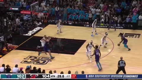 Dennis Smith Jr. ties the game with under 30 seconds to play