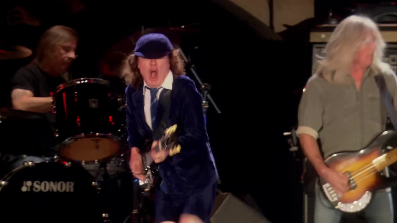 AC/DC - Hell Ain't a Bad Place to Be (Live At River Plate, December 2009)