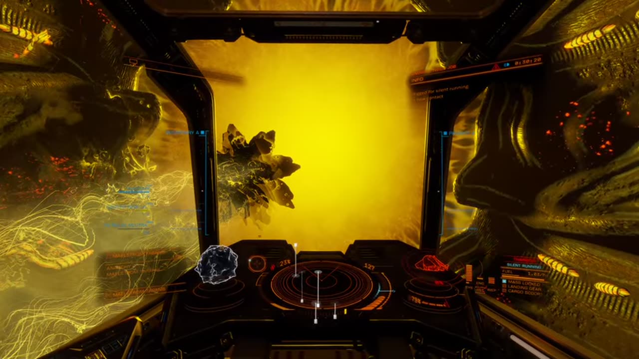 Elite Dangerous - Close Observation of a Thargoid entering a Titan