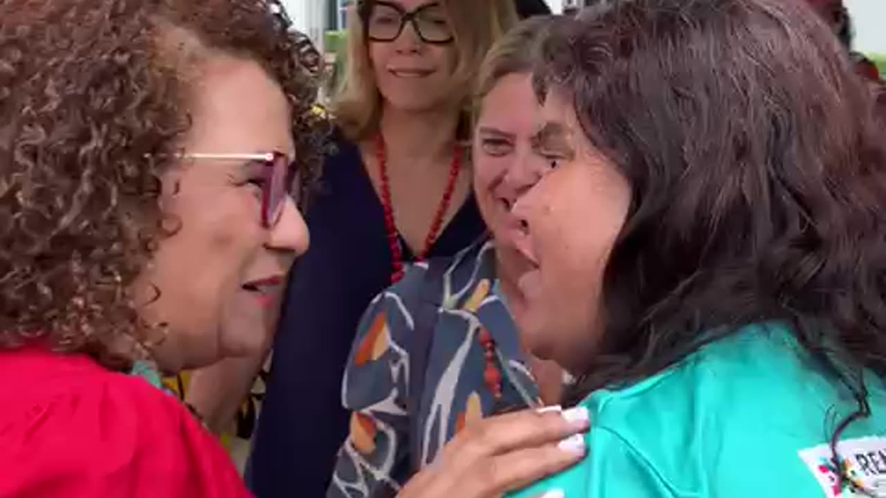 Edna Sampaio promove café da manhã na Câmara