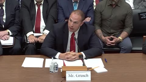 UFO whistleblower discloses that the U.S. retrieved non-human biological pilots...