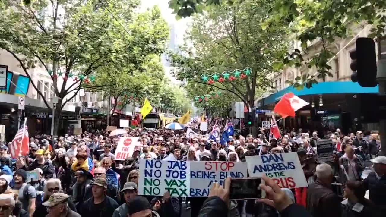 Melbourne, Australia: Massive health bill, vax pass protests Nov. 12, 2021