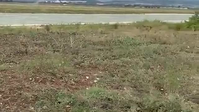 Huge Plane Looses Its Landing Gear Upon Takeoff