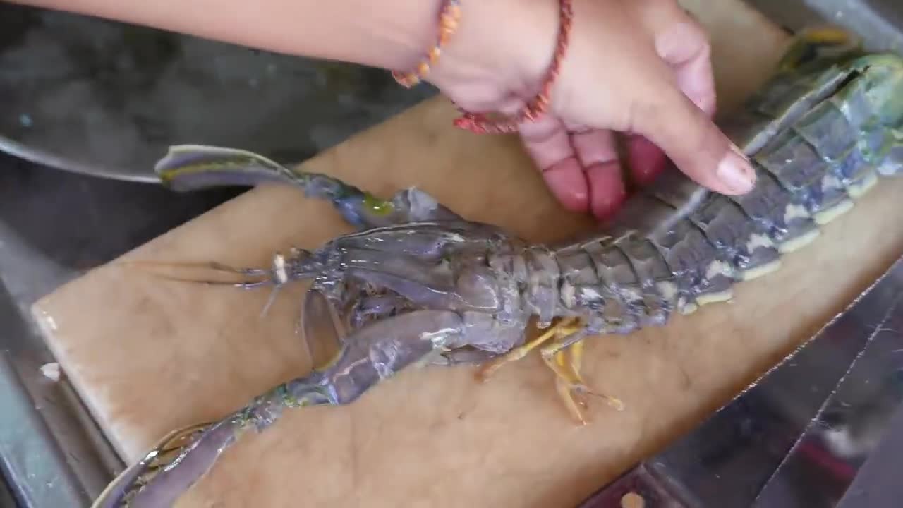 ALIEN SHRIMP Thailand Street Food-18