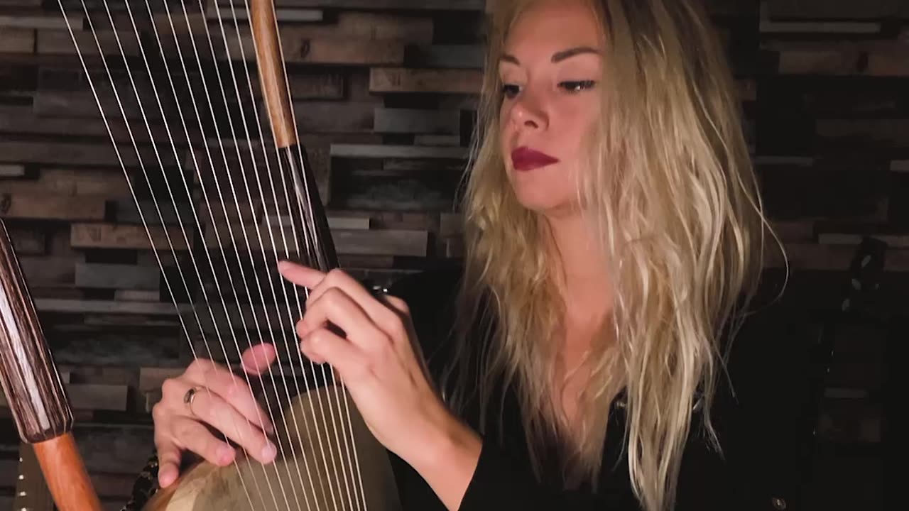 Enharmonic Genus | Anthi Bozoviti (Ancient Greek Lyre improvisation)