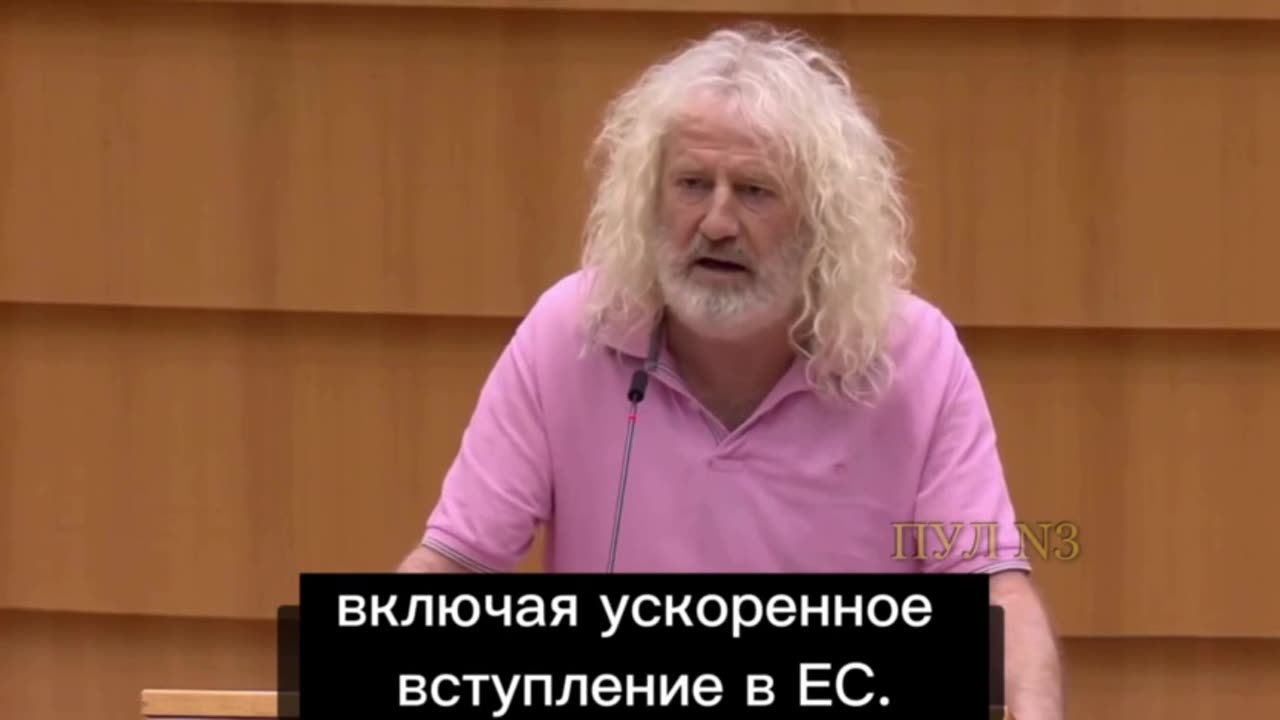 MEP Mick Wallace: Zelensky banned 12 opposition parties - used war to impose unlawful labor reforms