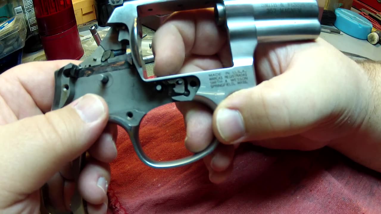 S&W 686 level 2 trigger & action job. (part 5 Fitting the hand & cylinder stop)