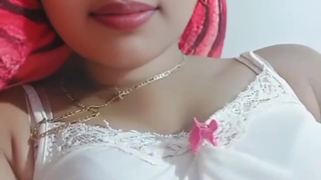 Hot Beautiful Young Girl HotHot Bueautiful Young