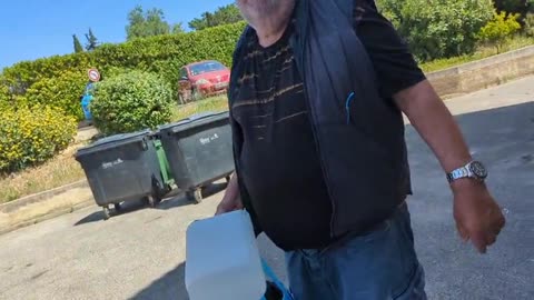 2023-05-16 (1) - installation dans l'appartement - Twitch Decheterie