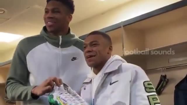 ⚽ Giannis Antetokounmpo meets Mbappe in Paris ⚽