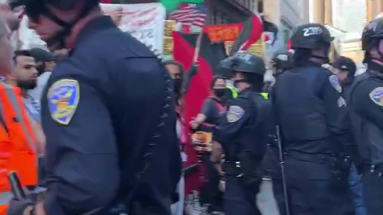 Supporters of Israel and Palestine came face to face in downtown San Francisco