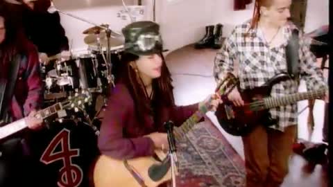 4 Non Blondes - What's Up [Official Music Video]