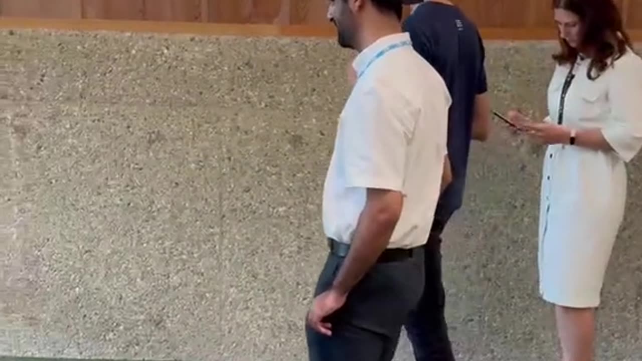 Saltella fino alla fossa e sarai felice 🤔