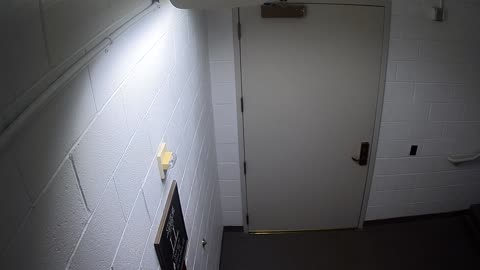 7043CVCLLStair48_2021-01-06_03h40min01s097ms.mp4