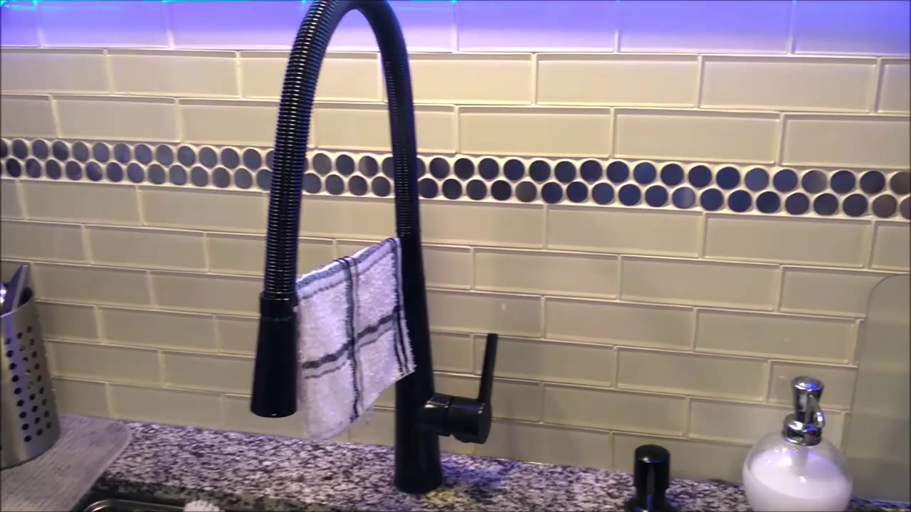 (DIY)😍How To Upgrade Your Faucets Using Rustoleum Spray Paint