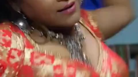 New Actress shorts dance
