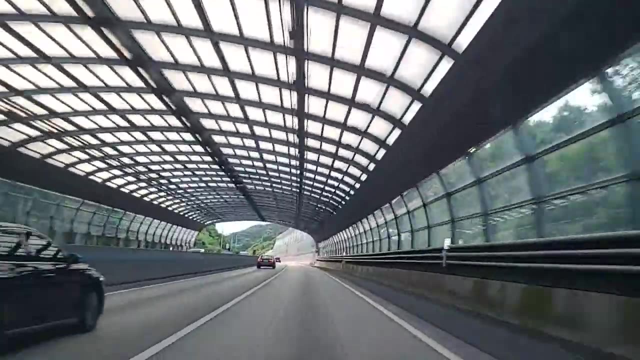 20200728_V3_S04(F1Iy6LhU3sw)대전현충원에서 백선엽 장군 안장식을 마치고 광화문 분향소로 가는 길에 본 하늘